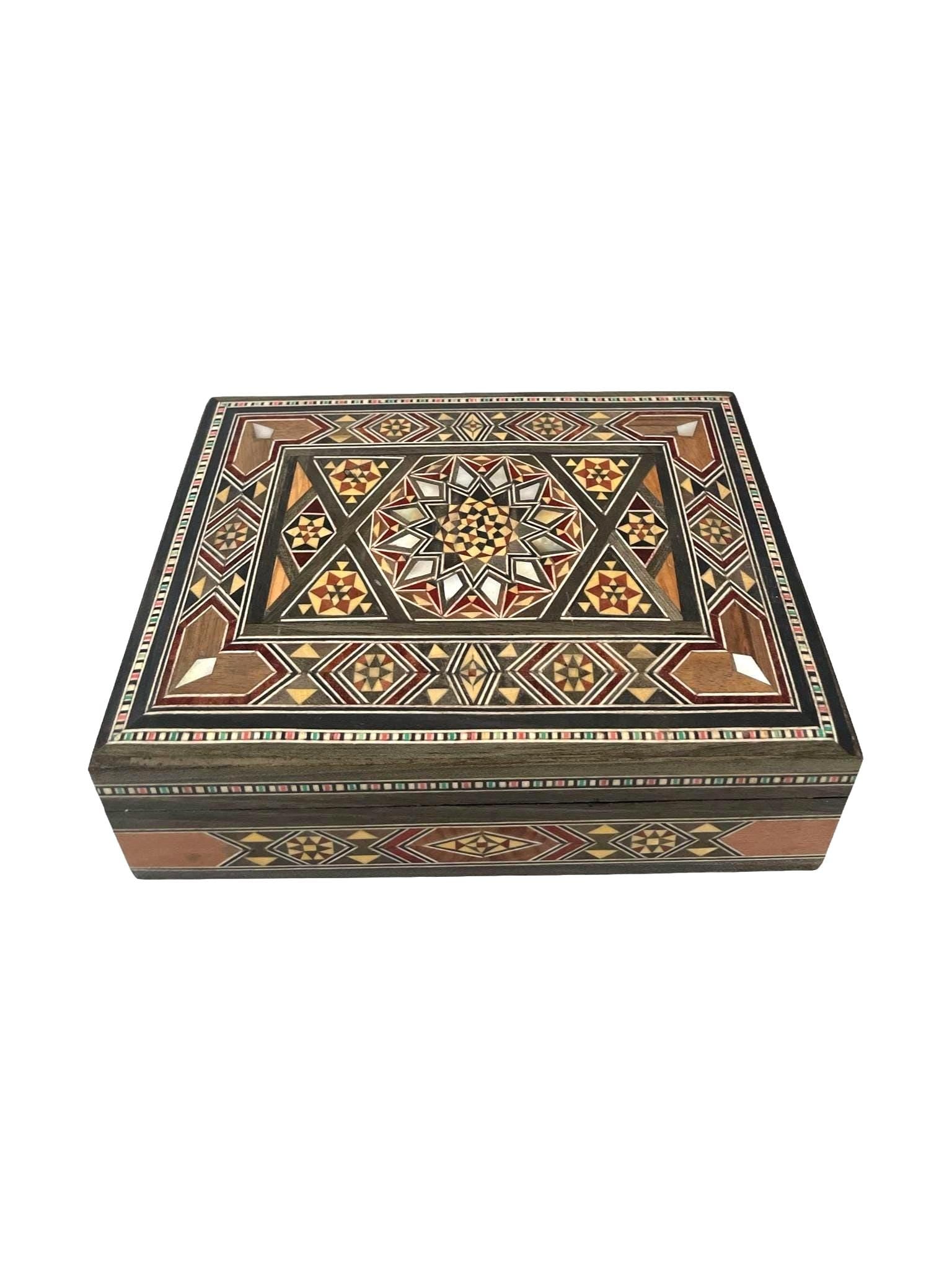 18 × 13 × 5.5 cm | Boîte à bijoux tendance en bois et nacre, réalisées à la main | Mosaïque Syrienne